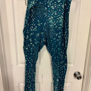 Woman Within teal blue floral leggings 1x 22/24 poly/spandex material